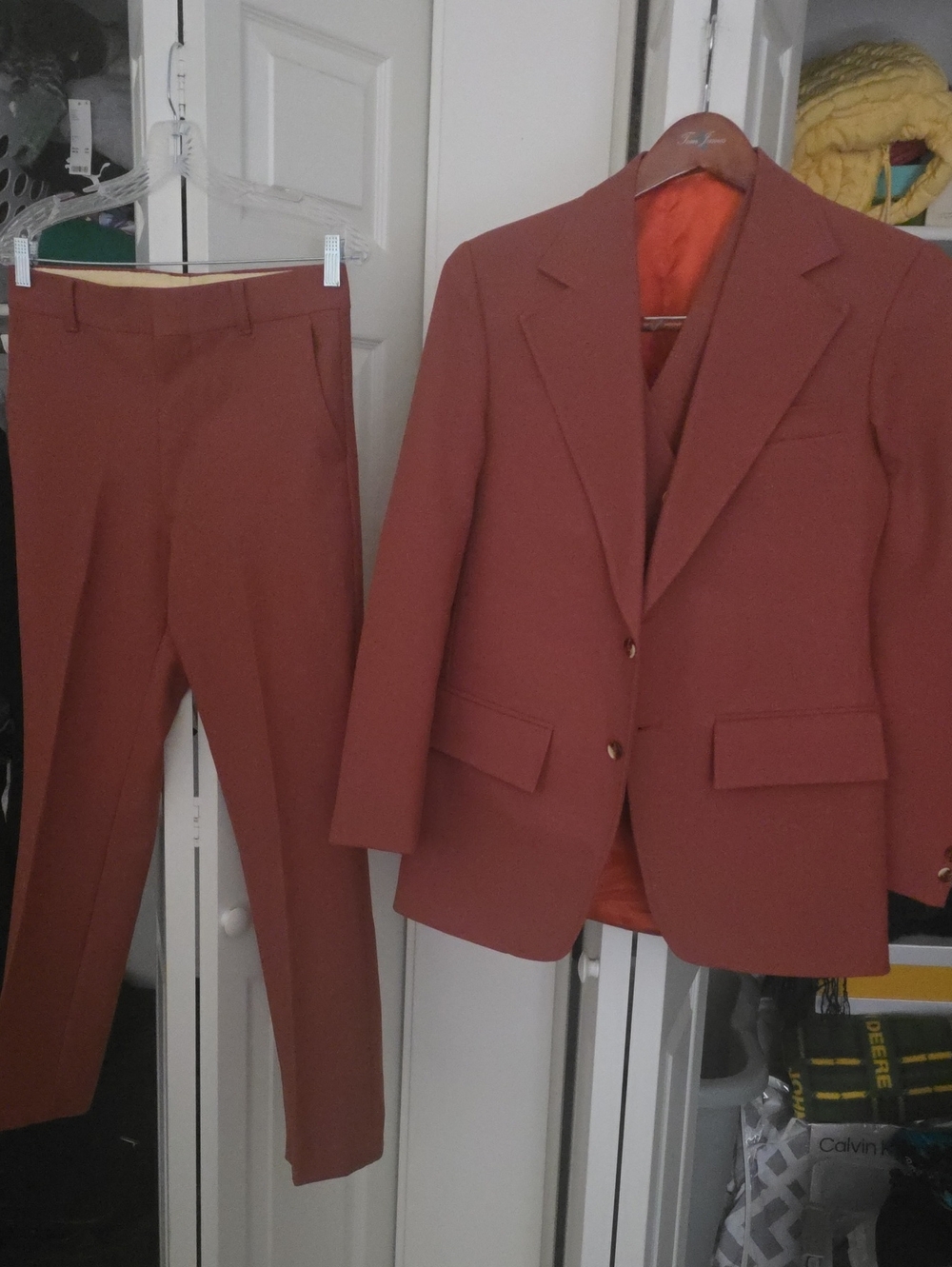 Men's Classic Two-Piece Suit in Burnt Orange
